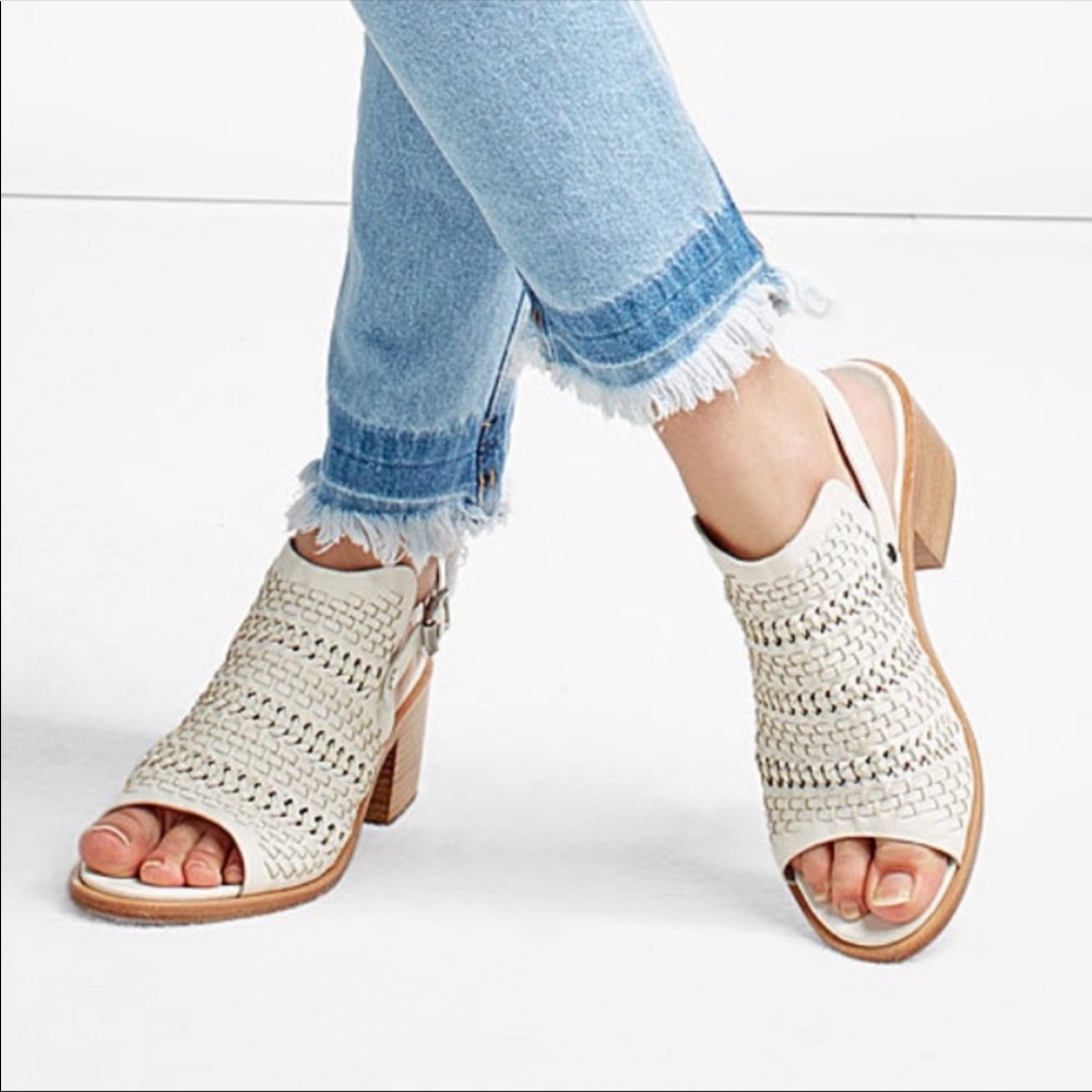 Rag & Bone White Wyatt White Leather Peep Toe Slingback Chunky Heel Sand